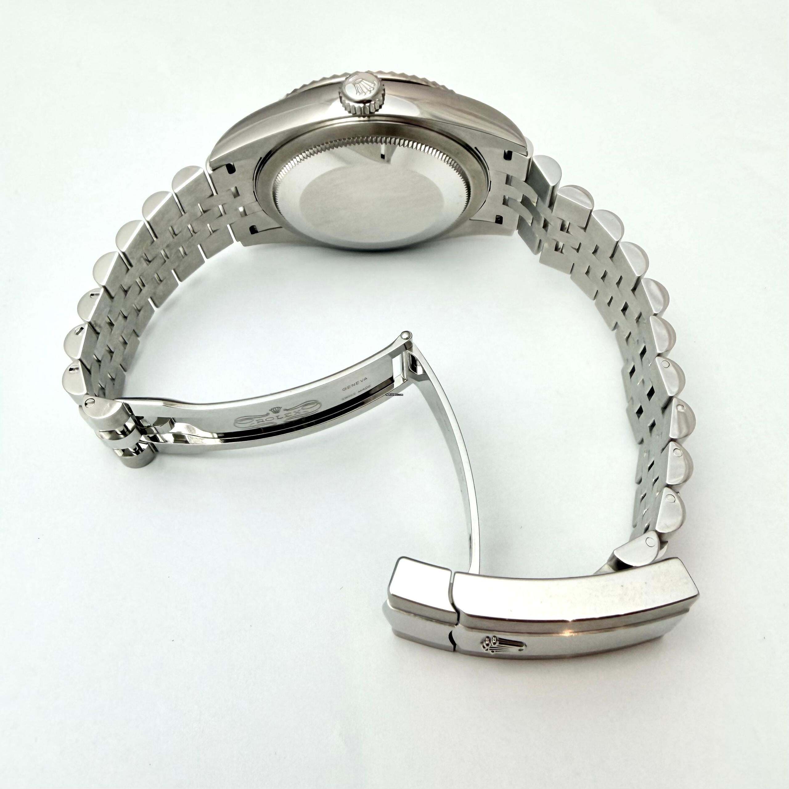 Thumbnail von Rolex Sky-Dweller green Dial LC100 2024