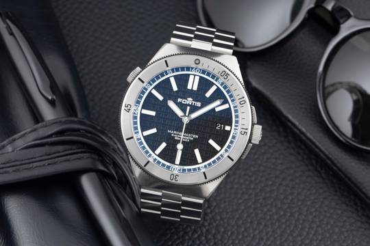  Fortis Marinemaster M-44 Ocean Blue Stahl Automatik Herrenuhr Ref. F8120022 B&P 