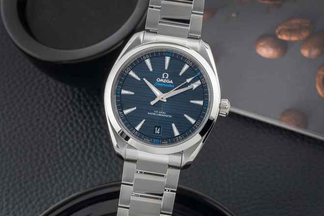  Omega Seamaster Aqua Terra Automatik Herrenuhr 220.10.41.21.03.001 B&P 2023 