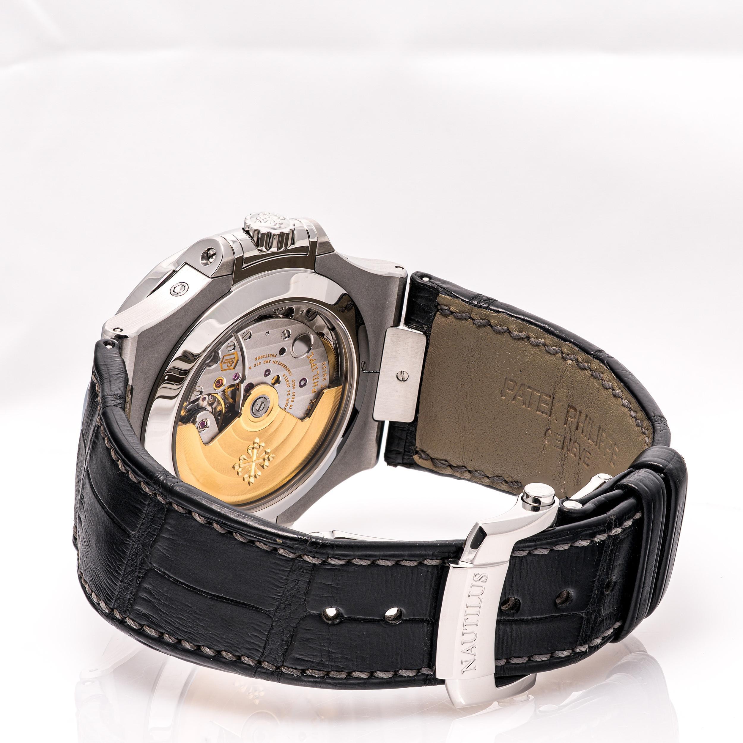 Thumbnail von Patek Philippe Nautilus Annual Calendar – 5726A-001 – like NEW – 07/2019 Full Set