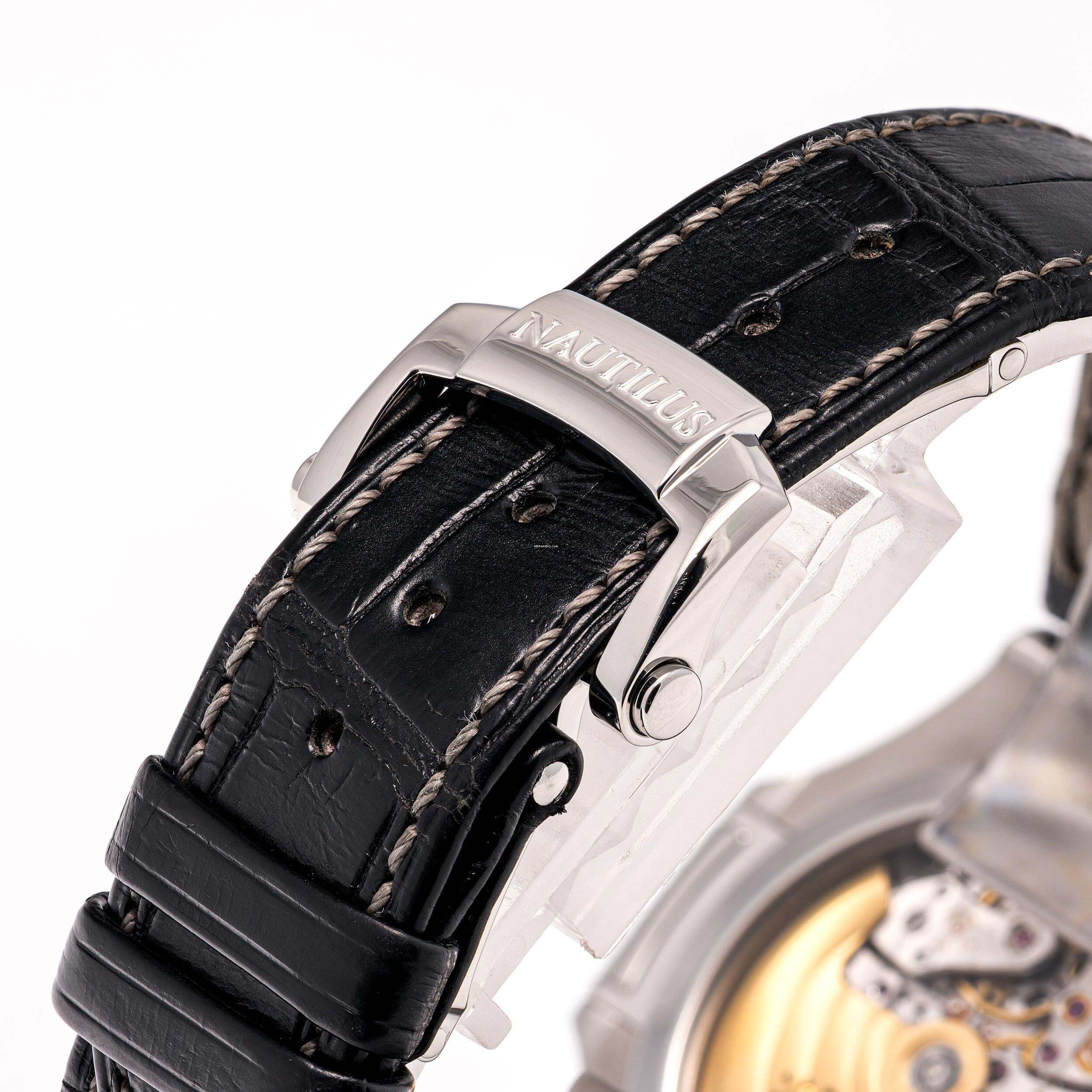 Thumbnail von Patek Philippe Nautilus Annual Calendar – 5726A-001 – like NEW – 07/2019 Full Set