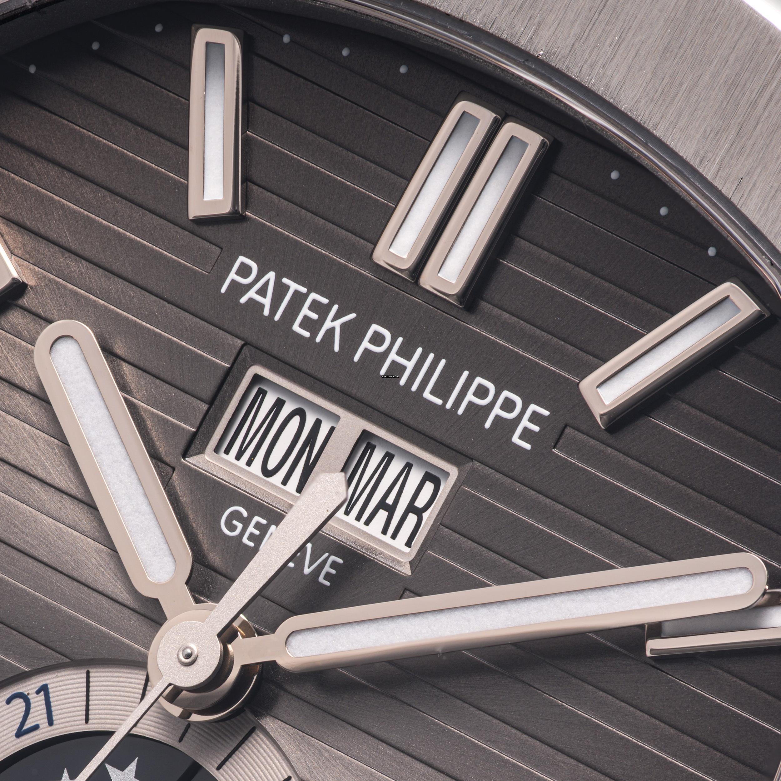 Thumbnail von Patek Philippe Nautilus Annual Calendar – 5726A-001 – like NEW – 07/2019 Full Set