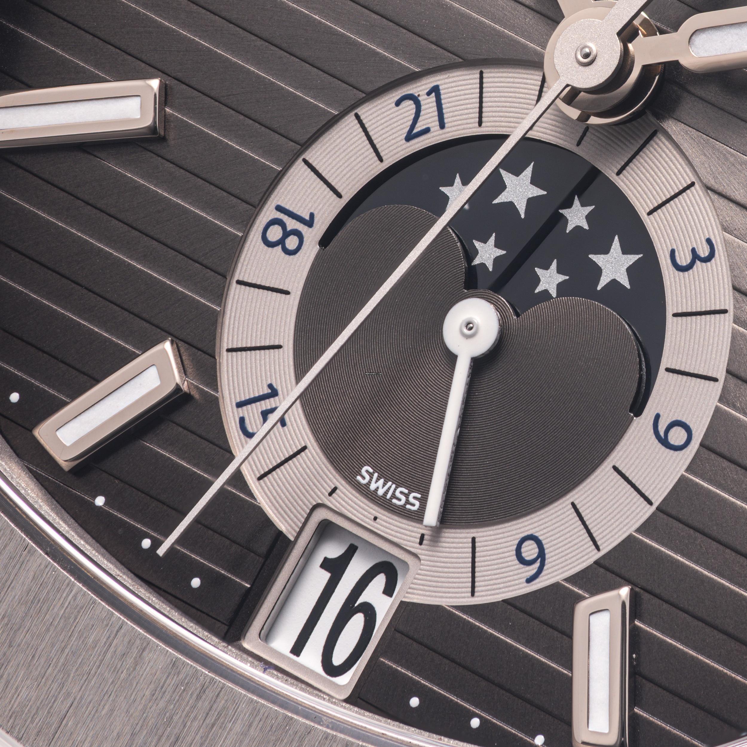 Thumbnail von Patek Philippe Nautilus Annual Calendar – 5726A-001 – like NEW – 07/2019 Full Set