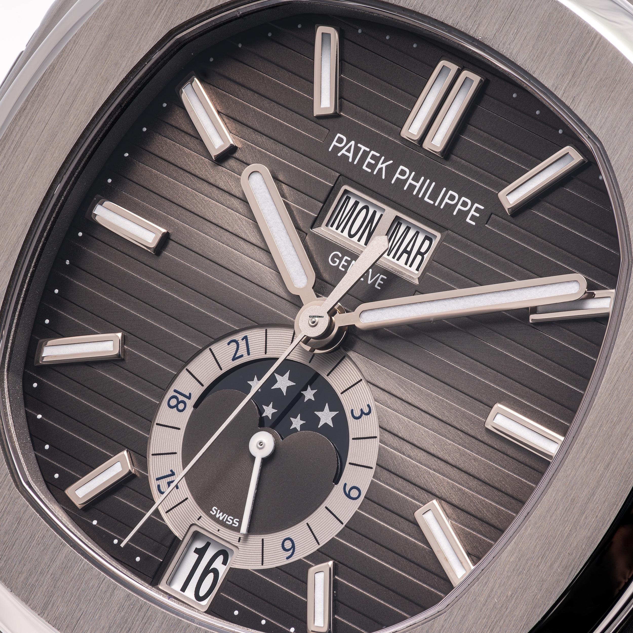 Thumbnail von Patek Philippe Nautilus Annual Calendar – 5726A-001 – like NEW – 07/2019 Full Set