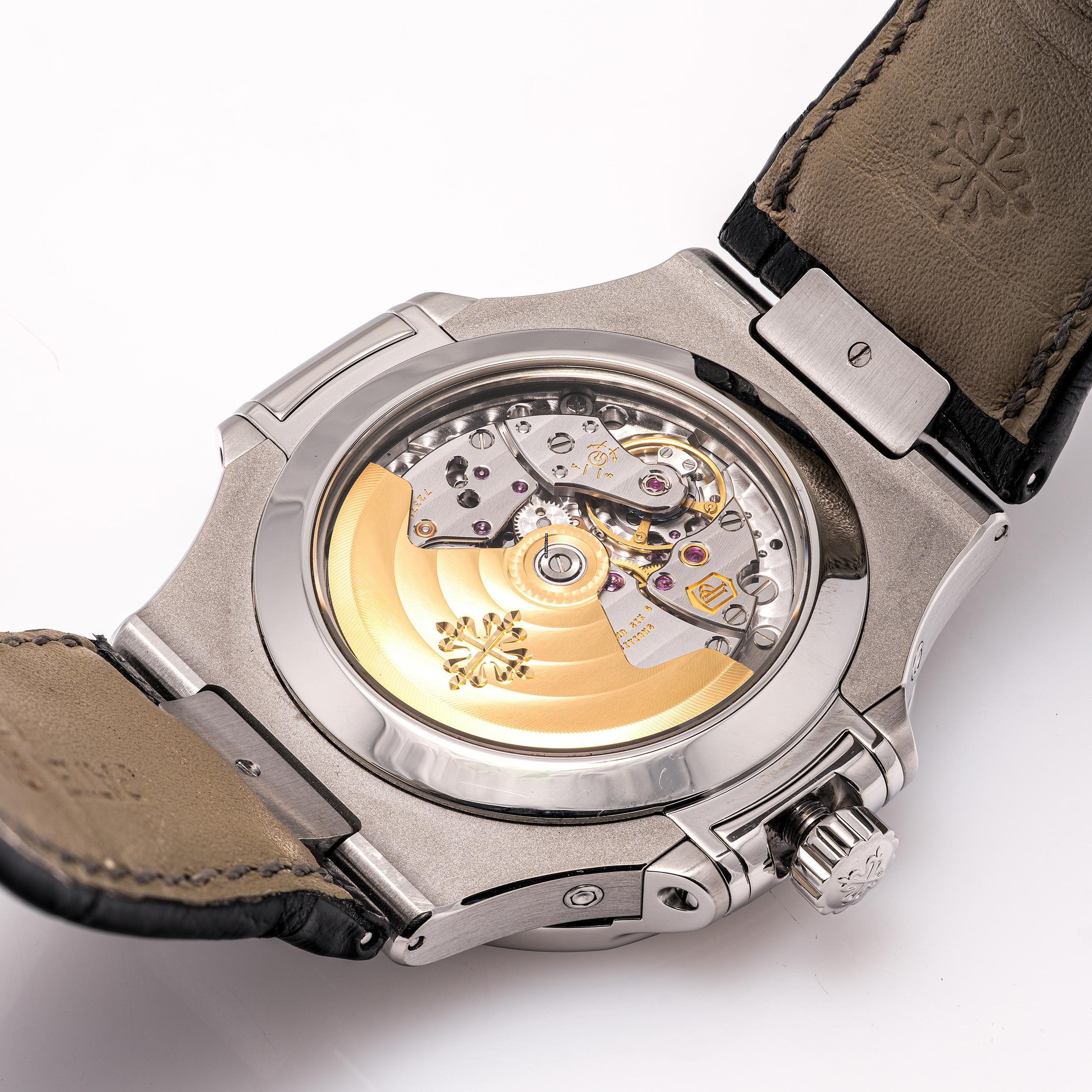 Thumbnail von Patek Philippe Nautilus Annual Calendar – 5726A-001 – like NEW – 07/2019 Full Set