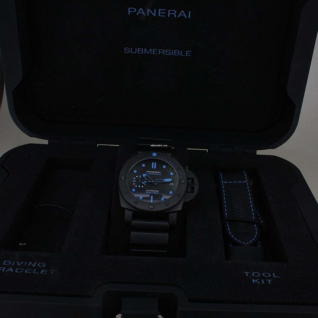 Thumbnail von Panerai Submersible Carbotech Ø 42 mm 2 straps Full Full Full Set Top condition