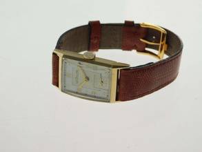 Thumbnail von Jaeger-LeCoultre Classic Le Coultre Tank - Rare Vintage 14K Gelbgold Kaliber 438/4 C W frühe Le Coultre Herrenuhr massiv Gelbgold