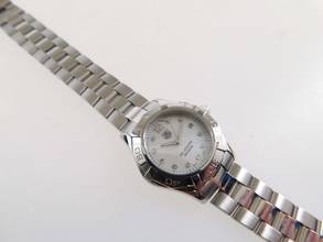 Thumbnail von TAG Heuer Aquaracer Lady İnci Parlak Taşlı En İyi Durumda, Yeni TAG Heuer Servisi ile 29mm Lady, Tam Kayış