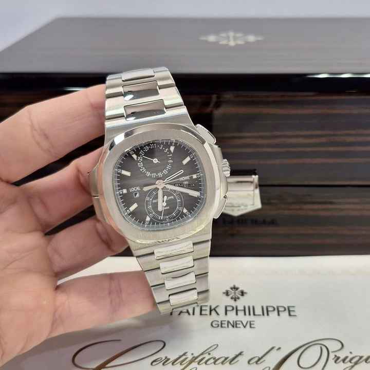 Patek Philippe Nautilus Seyahat Zamanı Flyback Kronograf 40.5mm Tamam