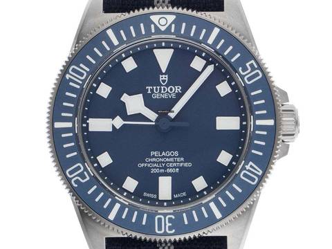 Tudor Pelagos FXD Ref.M25707B/25-0001 2026 Kompletní sada Nepoužitý Pelagos FXD Titan Keramika