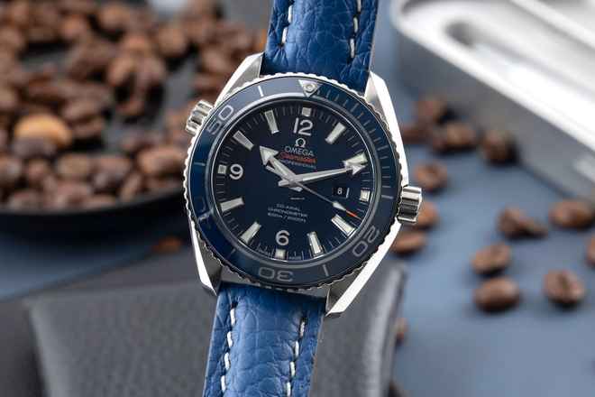  Omega Seamaster Planet Ocean Titan Automatik Ref. 232.92.38.20.03.001 B&P 