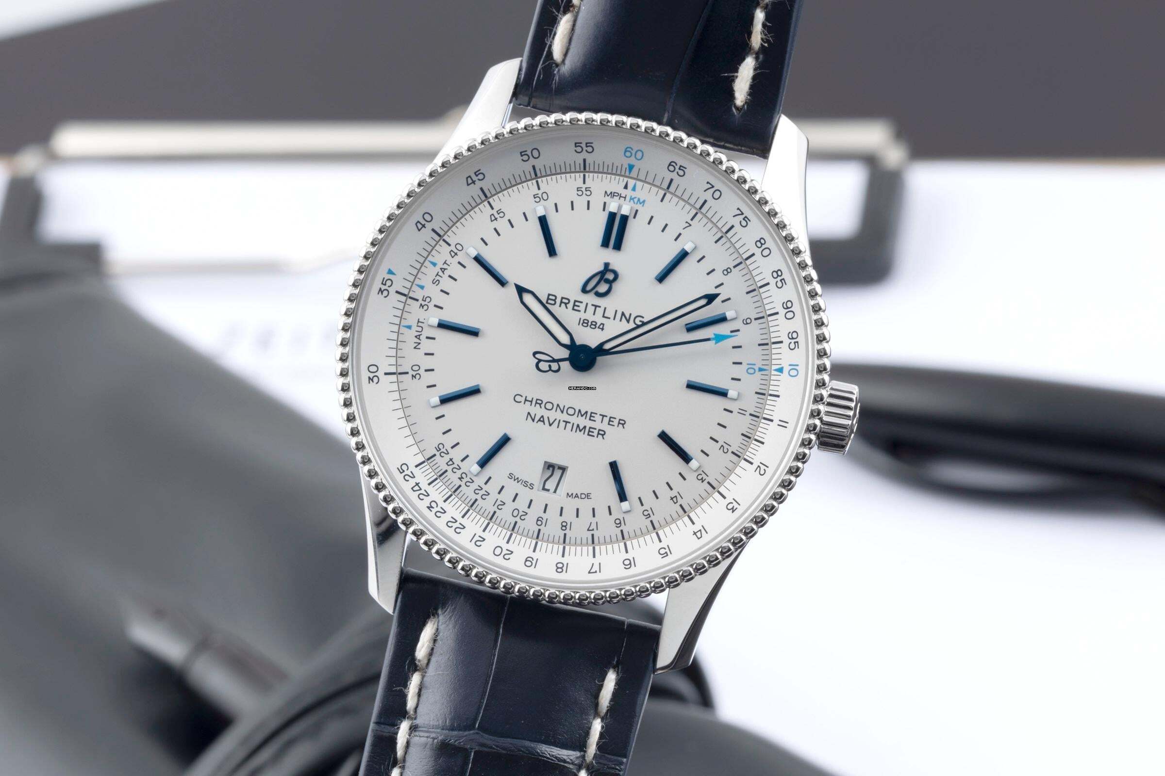 Breitling Navitimer 41 Stahl Automatik Ref. A173263A1G1P1 Box & Papiere Limited