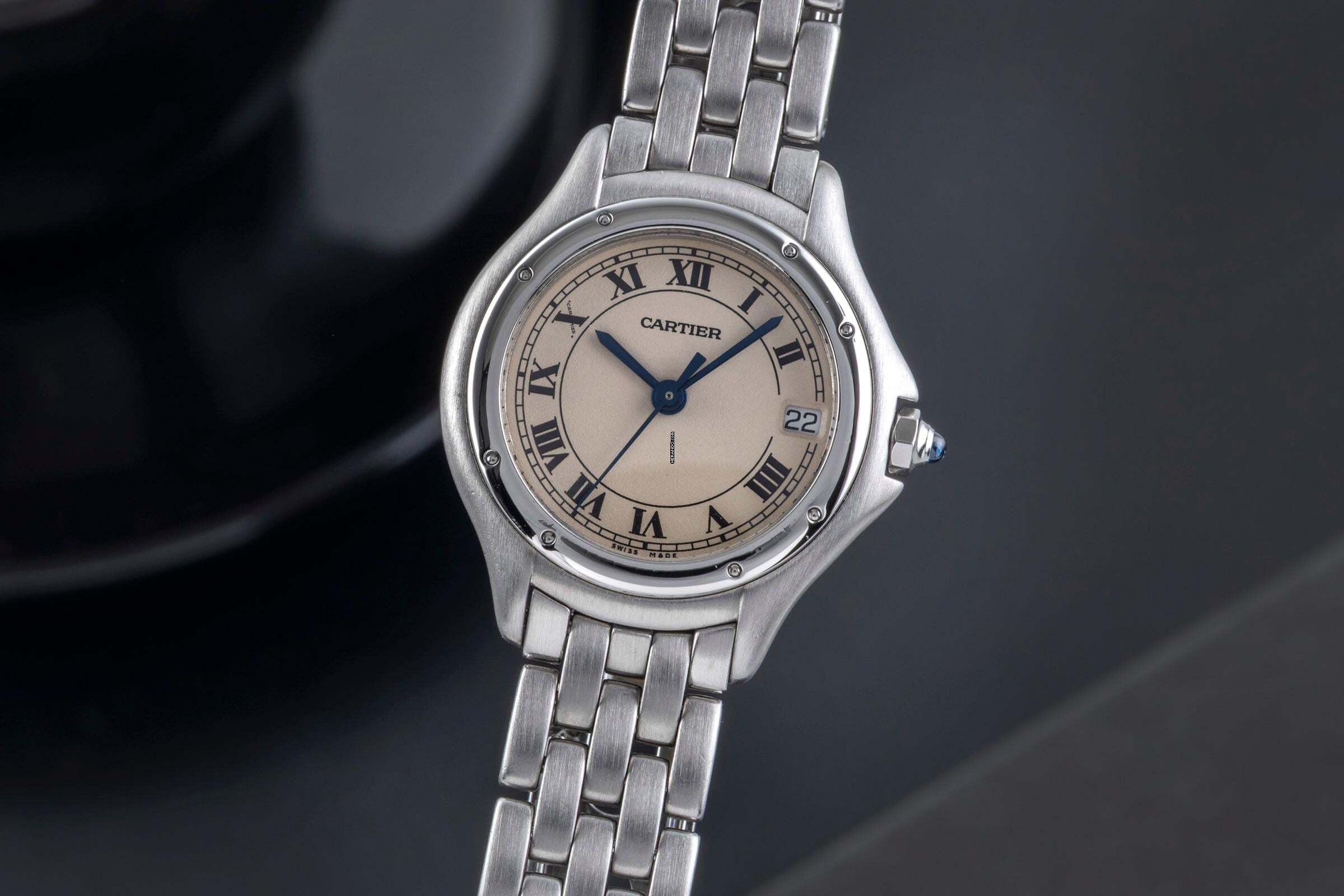  Cartier Cougar Stahl Quarz Roman Dial Damenuhr Ref. W35001F5 Klassiker 