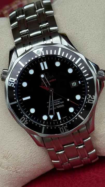  Omega Seamaster Diver 300 M 007 James 007 James Bond limited edition 
