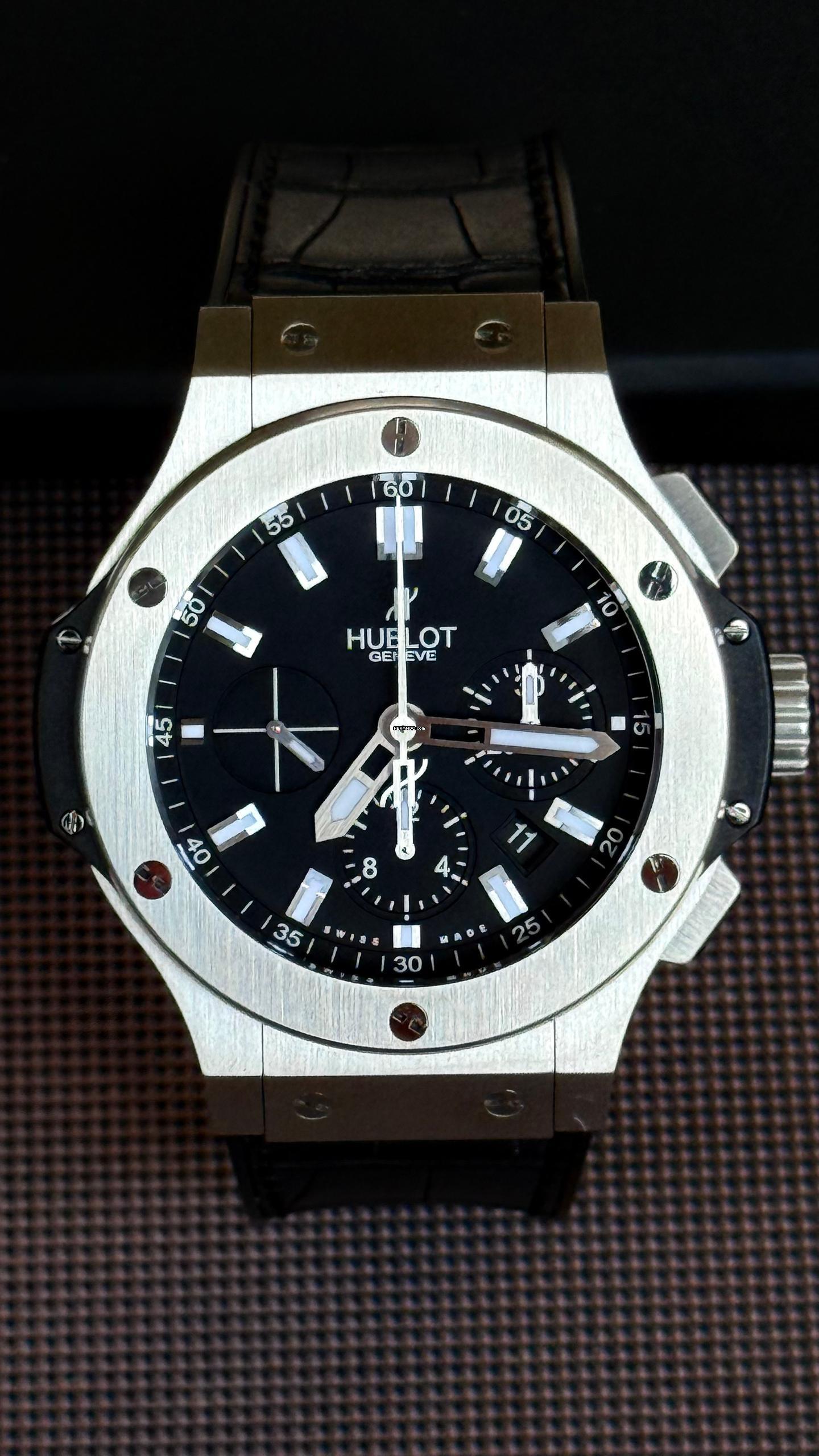 Hublot Big Bang 44 mm w doskonałym stanie, pudełko i dokumenty, 2015