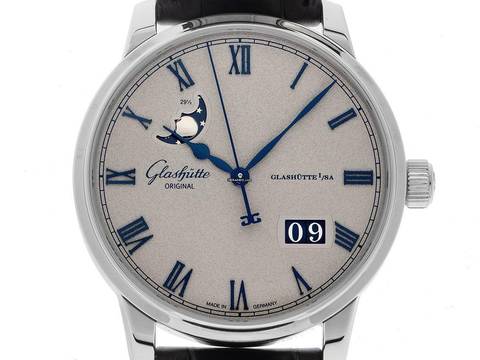 Glashütte Original Senator Excellence Panoramadatum Mondphase Ref.1-36-24-02-02-61 2026 Full Set Ungetragen Senator Excellence Panoramadatum Mondphase Krokoleder Faltschließe