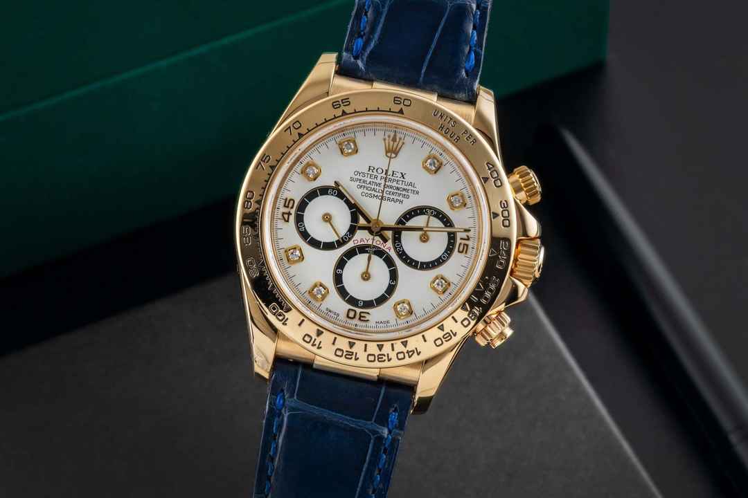  Rolex Daytona Chronograph 18k Gold White Diamond Dial Ref. 16518 B&P 1997 LC100 