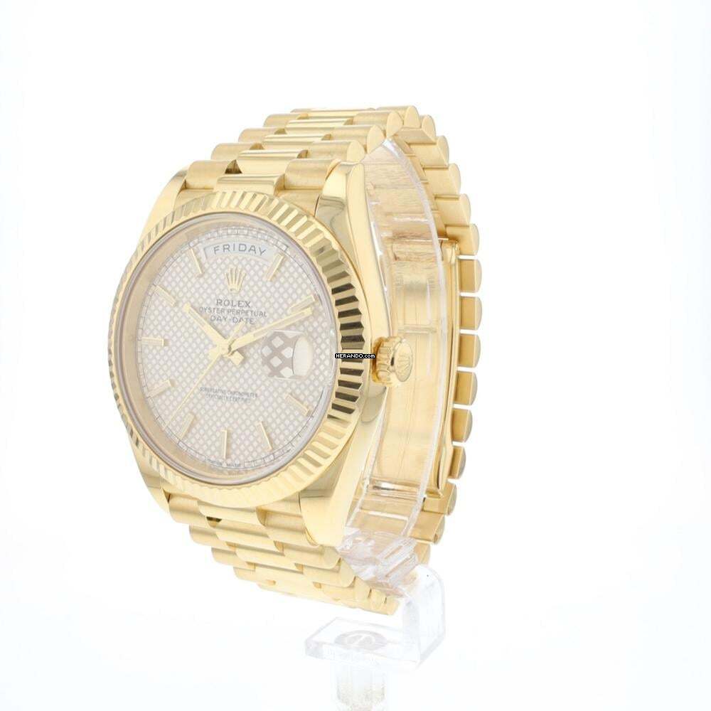 Rolex Day-Date 40 Yellow Gold Silver Honey Comb Dial