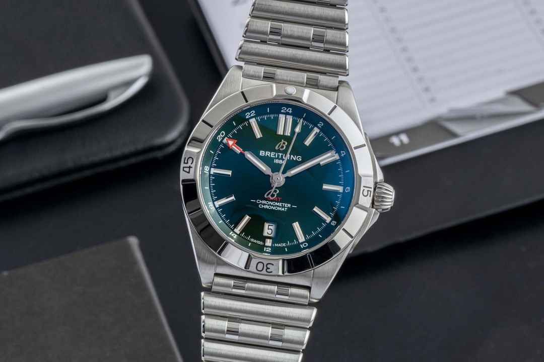 Breitling Chronomat GMT 40 Stahl Automatik Ref. A32398101B1A1 Box & Papiere 