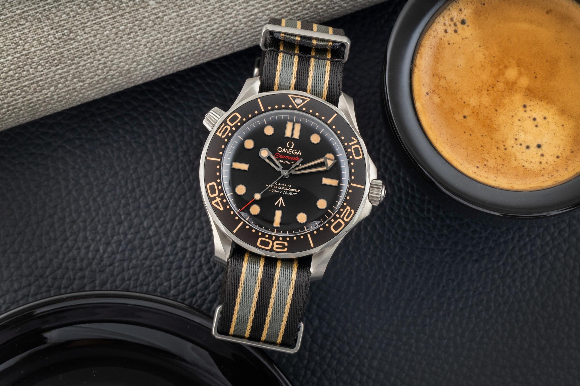 Omega Seamaster Diver 300 M Co-Axial 007 Bond 210.92.42.20.01.001 B&P 2021