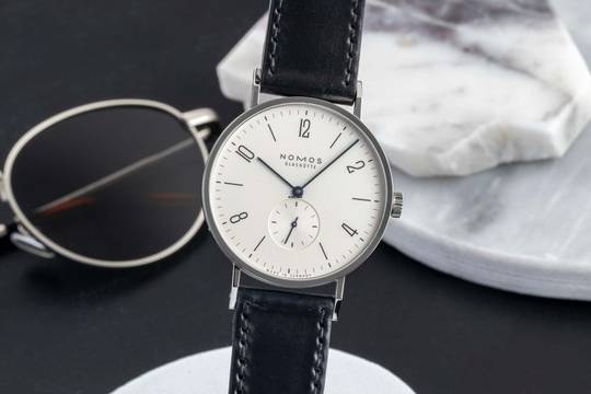 NOMOS Tangente 38 Stahl Handaufzug Herrenuhr Ref. 164 Box & Papiere 2025