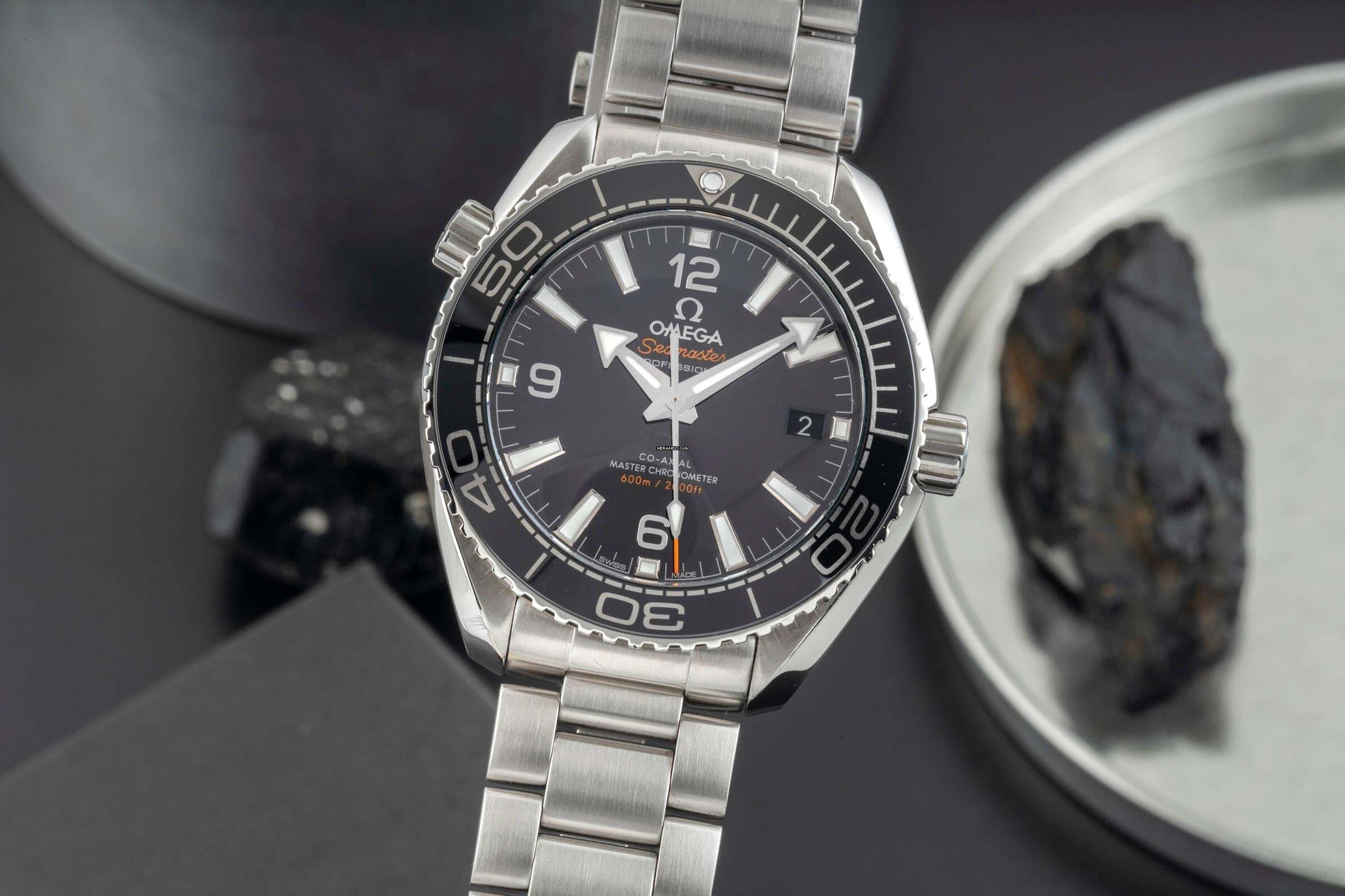 Omega Seamaster Planet Ocean Stahl Automatik Herrenuhr 215.30.40.20.01.001 B&P