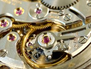 Thumbnail von IWC de cuerda manual 33,5 mm acero diseño Bauhaus vintage