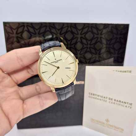 Vacheron Constantin Patrimony Altın Kurmalı 40mm Tam