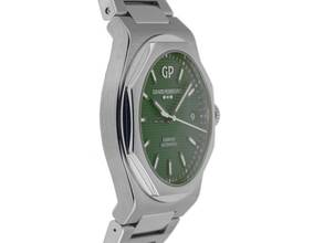 Thumbnail von Girard Perregaux Laureato Ref.81010-11-3153-1CM 2025 Full Set Ungetragen Laureato Green Dial