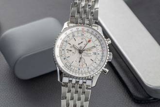Thumbnail von Breitling Navitimer World Chronograph Stahl Automatik Ref. A24322 Papiere 2019