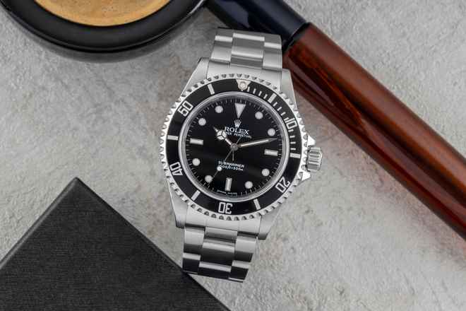 Rolex Submariner (No Date) Paslanmaz Çelik Otomatik Erkek Saatı Ref. 14060M Z-serisi