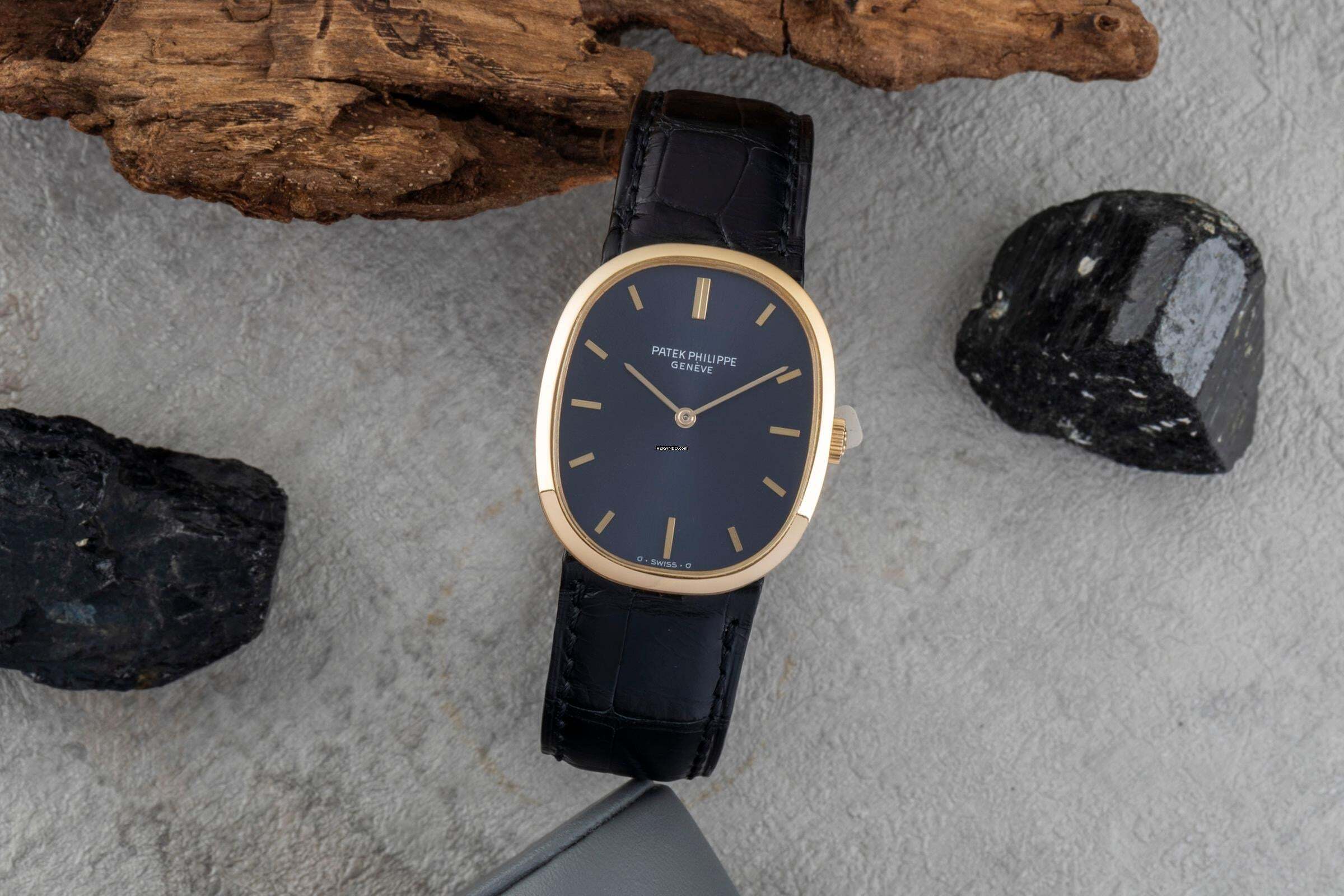 Patek Philippe Ellipse d'Or 18k (0,750) Gold Handaufzug Ref. 3548