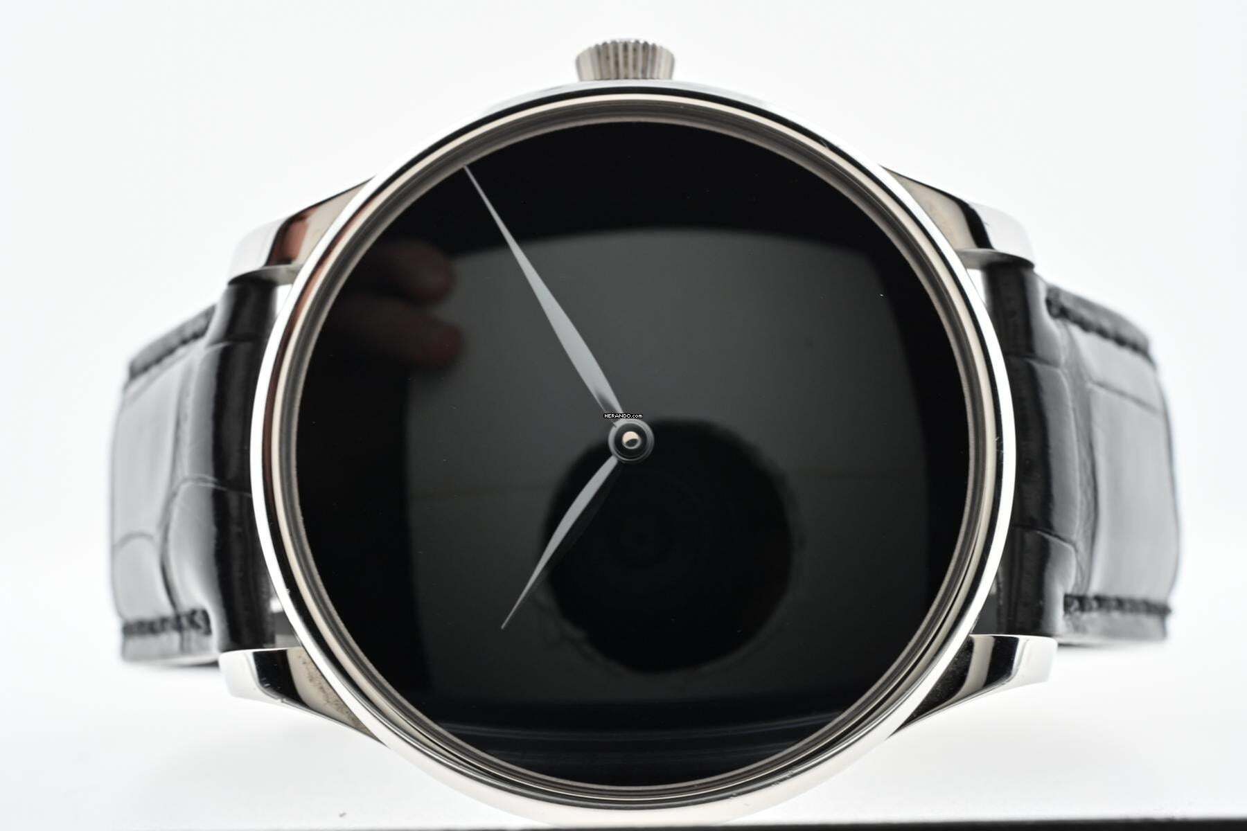 H.Moser & Cie. Venturer XL Vantablack Special Edition 2327-1213