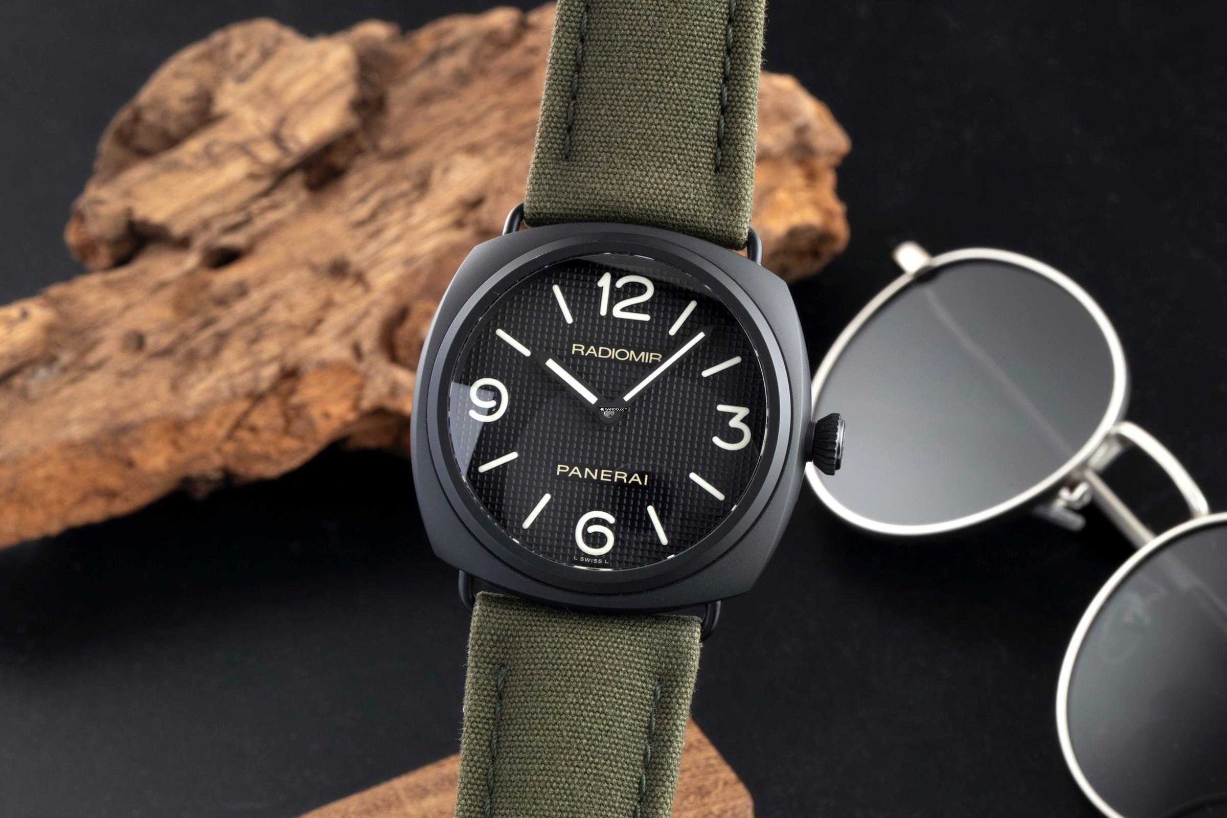 Panerai Radiomir Black Seal Keramik Handaufzug Herrenuhr Ref. PAM00643 B&P