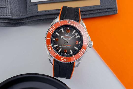  Omega Seamaster Stahl Automatik Herrenuhr Ref. 215.32.46.21.06.001 B&P 2024 