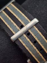 Thumbnail von Omega Seamaster Diver 300 M 210.92.42.20.01.001 James Bond NTTD 007 Edition - Titanium Nato Very Good Full Set 12-2021