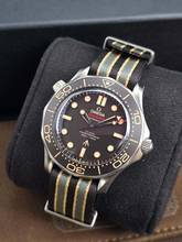Thumbnail von Omega Seamaster Diver 300 M 210.92.42.20.01.001 James Bond NTTD 007 Edition - Titanium Nato Very Good Full Set 12-2021