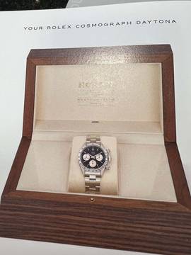  Rolex Daytona 6265 Daytona BIG RED aus 1980 mit neuem Service ROLEX GENF ATELIER-Outstanding mit orig. Buch über die Revision Rolex Atelier Genf etc.! 