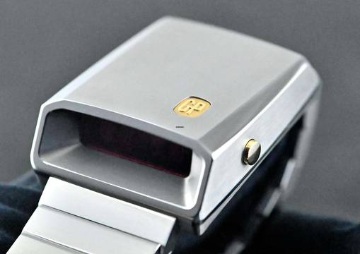 Girard Perregaux Casquette 2.0 | 39800-21-3199-6CM | Full Set 2025 | Titanum & yellow gold