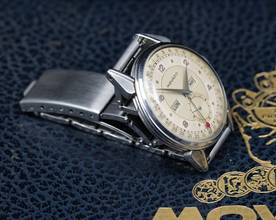 Thumbnail von Movado STUNNING TRIPLE DATE CALENDAR IN STEEL RARE VINTAGE