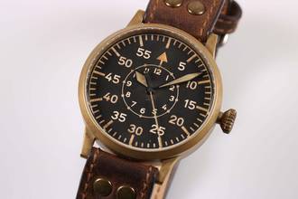 Thumbnail von Laco Dortmund Fliegeruhr Original Dortmund Bronze Ref. 862088 – Full Set – Top Zustand – 2020