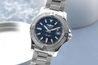 Thumbnail von Breitling Avenger Stahl Automatik Herrenuhr Ref A17318101B1A1 Box & Papiere 2023