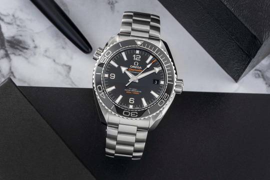  Omega Seamaster Planet Ocean Edelstahl Automatik Herrenuhr 215.30.44.21.01.001 