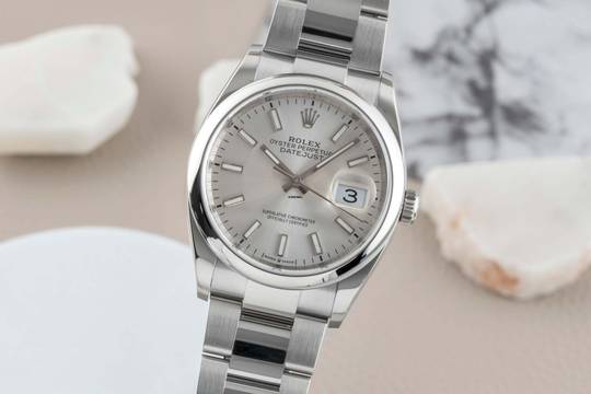  Rolex Datejust 36 Silver Dial Oyster Edelstahl Automatik Ref. 126200 