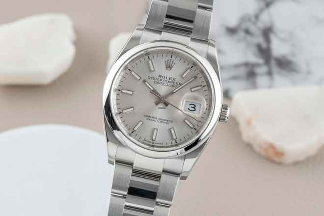  Rolex Datejust 36 Silver Dial Oyster Edelstahl Automatik Ref. 126200 