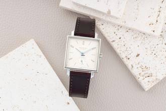 Thumbnail von NOMOS Tetra Leberblümchen Edelstahl Handaufzug Medium Size Klassiker