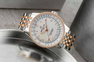 Thumbnail von Breitling Navitimer Automatik Stahl Gold MOP Diamonds Ref. U17395211A1P1 B&P