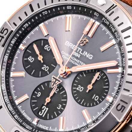  Breitling Chronomat 42 B01 42 Triumph – TB0134101M1X1 – NEW & Unworn – 12/2025 Full Set 