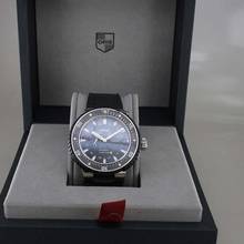 Thumbnail von Oris ProDiver GMT Titan Ø 49 mm Automatik Kautschuk Full Set Top Zustand