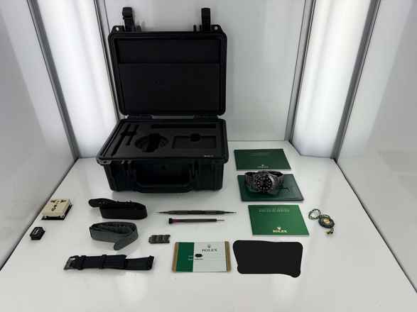  Rolex Submariner Date PVD/DLC Blacksteel 